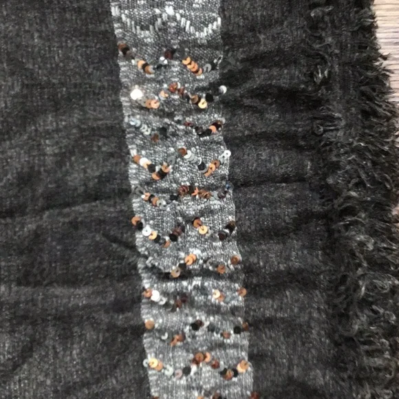 Grey sequin Infinity Scarf - Picture 4 of 9